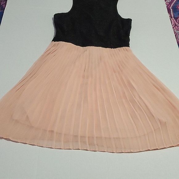 Socialite Black Laced Top Accordion Chiffon Chic Party Wedding Mini Dress XS - Picture 7 of 11